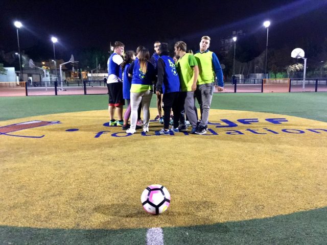 23 joves participen en la quarta edició del programa Futbol i Valors a Igualada.