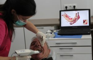 Dental Igualada incorpora un revolucionari escàner intraoral