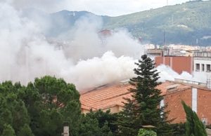 Un ferit amb cremades lleus en l’incendi d’un pis a Igualada