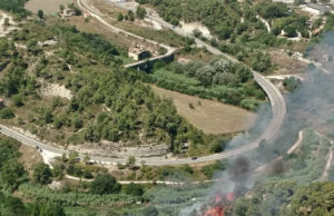 Els Bombers treballen en un incendi a la Pobla de Claramunt