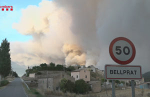 La Generalitat demana ajuda a l’Estat per combatre l’incendi de la Conca de Barberà i l’Anoia