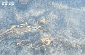L’incendi crema l’entorn del castell de Queralt, a Bellprat
