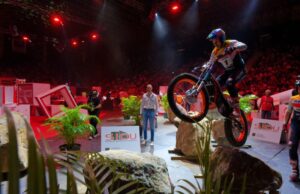 Toni Bou ensopega al trial de l’illa de la Reunió