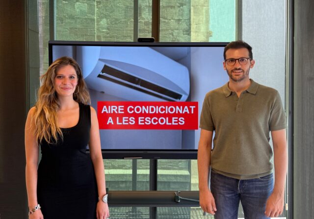 Foto Carlota Cerón i Jordi Cuadras - Aire condicionat escoles